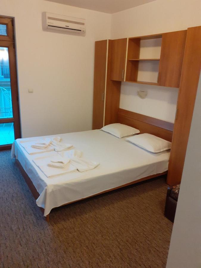 Adri Guest House Νεσέμπαρ Εξωτερικό φωτογραφία